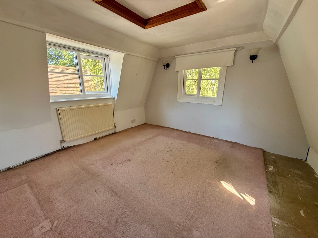 Lot: 224 - DETACHED COTTAGE FOR REFURBISHMENT - Bedroom one